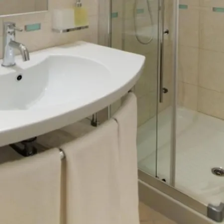 Spacious With Sea View And Large Terrace *