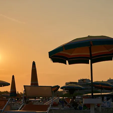 Beachfront Apartment With Terrace And Shared Pool Bibione