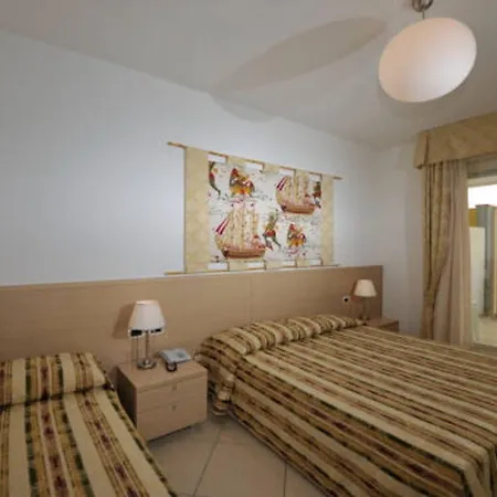 Beachfront With Terrace And Shared Pool * Bibione