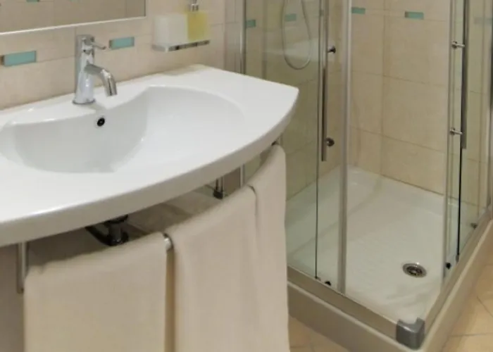 Spacious With Sea View And Large Terrace *