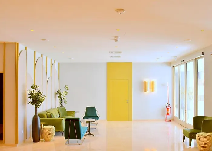 아파트 Spacious With Sea View And Large Terrace *